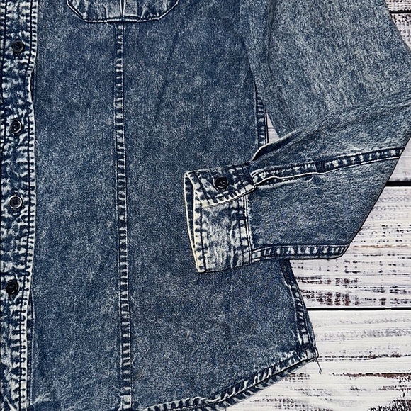 Levi's Blue‎ Denim Button Down Shirt Sz. S - Picture 5 of 10